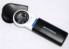 лупа карманная с подсветкой Illuminated Magnifiers MOBILUX LED 7Х (15117)