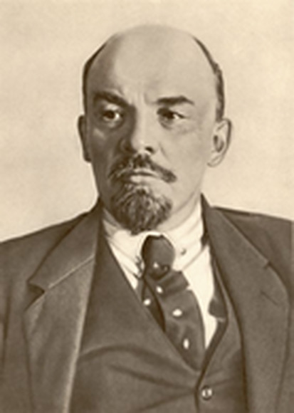 Комплект из 4 портретов цветные (Петр 1, Столыпин П.А., Ленин В.И., Сталин И.В. ) 32*45 см, бумага 2