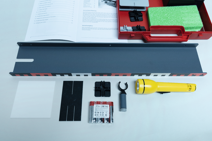 Комплект лабораторного оборудования Mini-Box "Оптика" с руководством для учителя