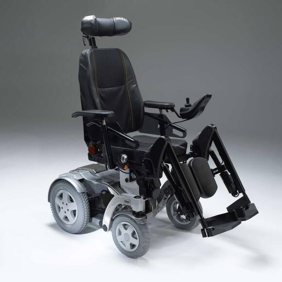 Кресло-коляска с электроприводом для инвалидов Invacare, вариант исполнения: Storm 4, без предпродаж